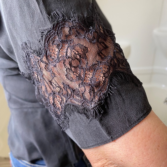 L K Bennett Black Silk top US size 8 - Picture 3 of 7